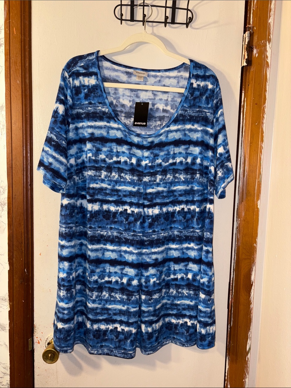 Avenue Blue and White Tie-Dye Scoop Neck Tunic Shirt/Dress